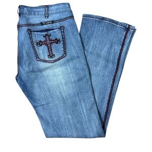 Cowgirl Tuff "Victory Red"